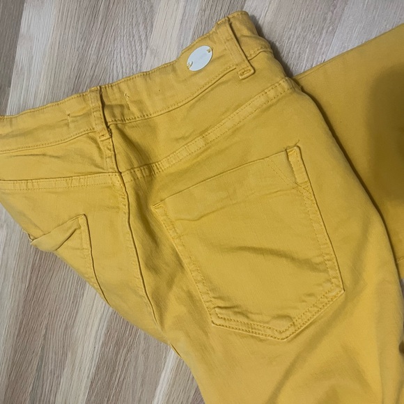 Zara yellow / mustard denim pants - Picture 3 of 4